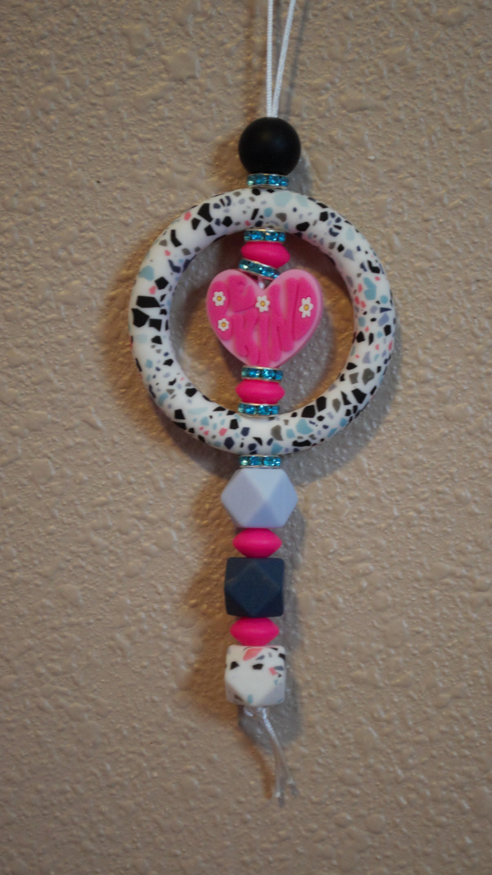 Pink & Blue 'Be Kind' Carcharms