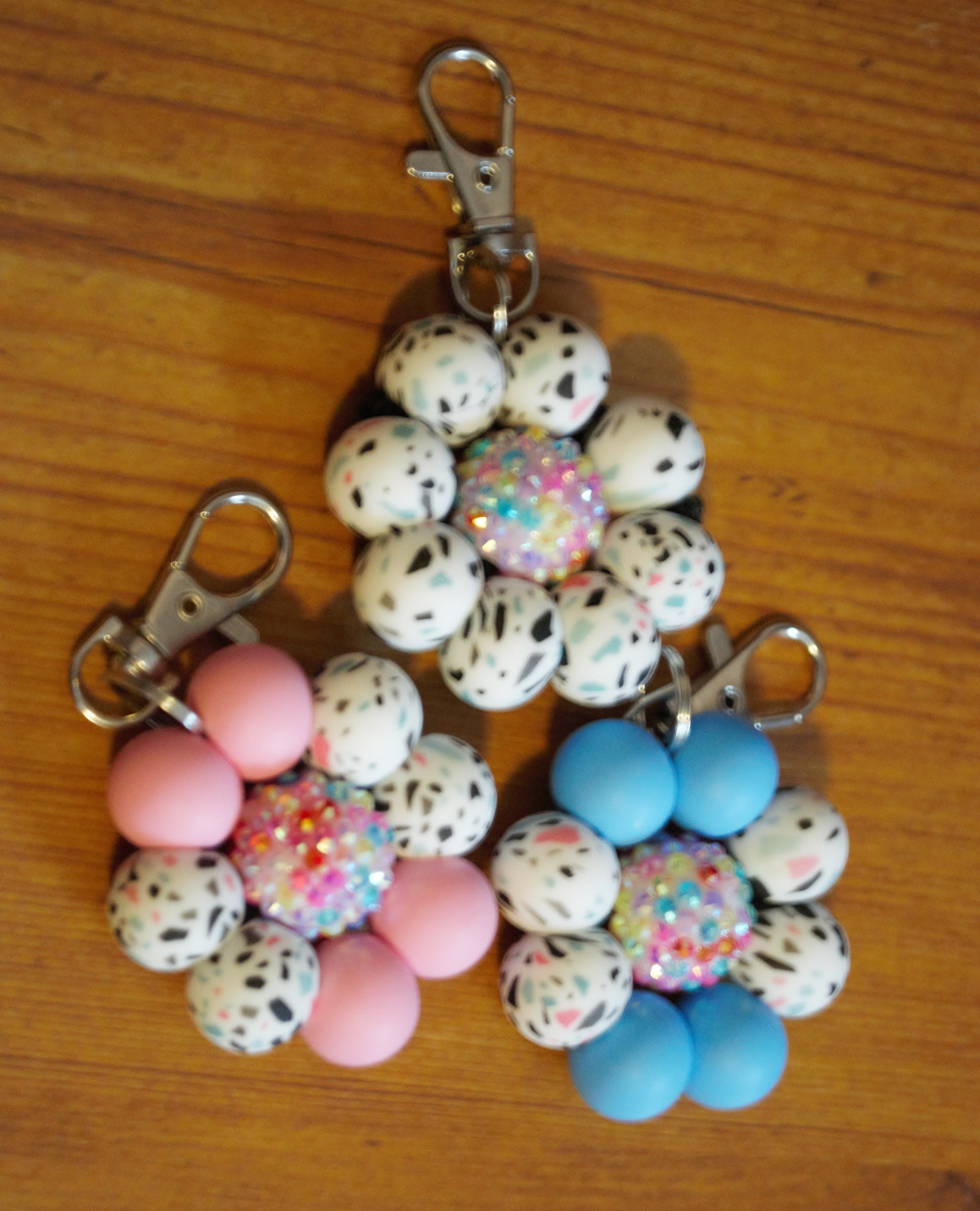 Pink & Blue Scattered Daisy Keychains