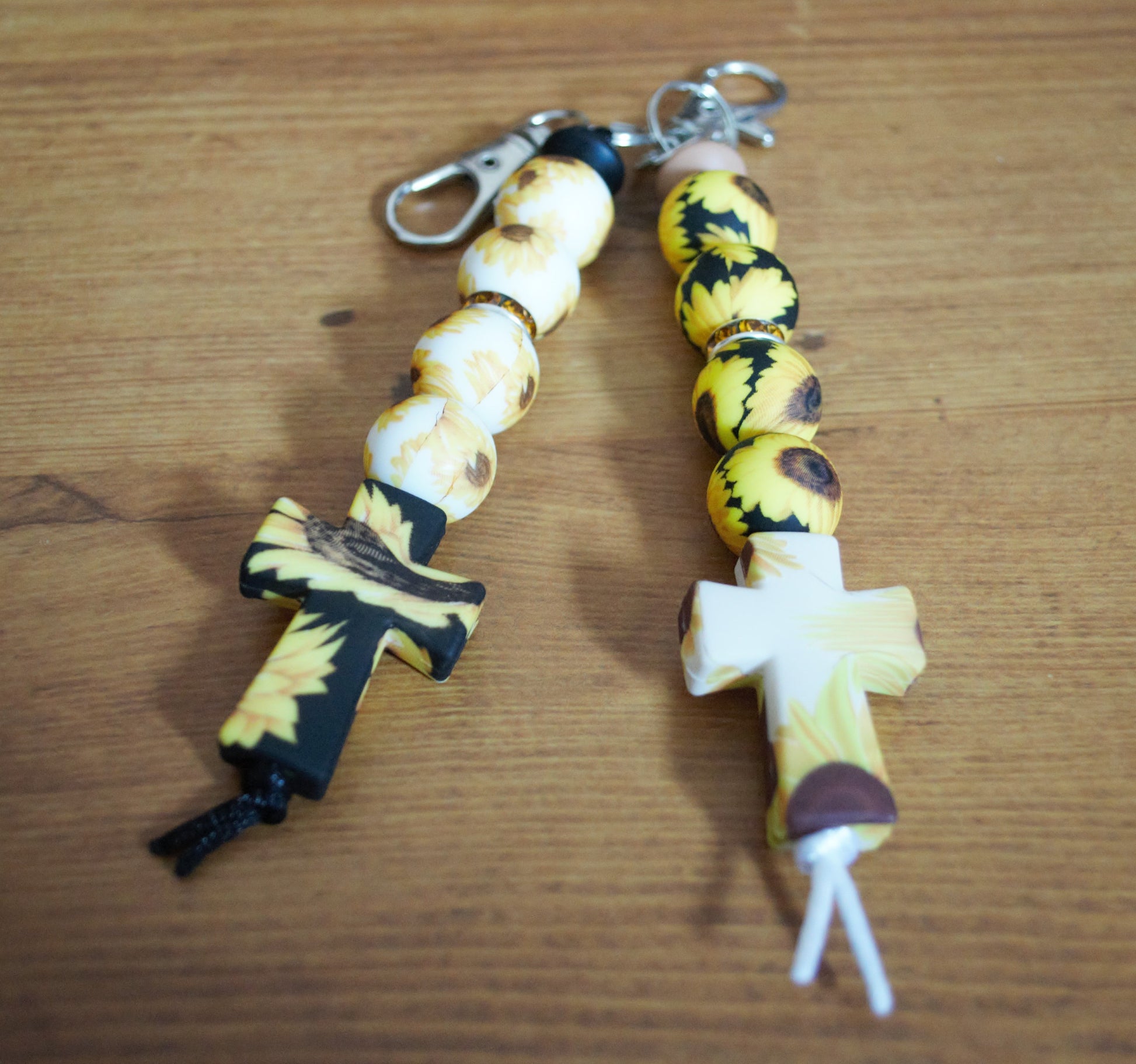 Sunflower Cross Zipper/Fan Pull